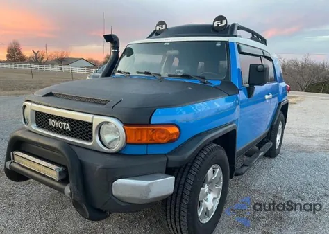 2007 Toyota Fj Cruiser from USA, damaged, VIN JTEBU11F970061326
